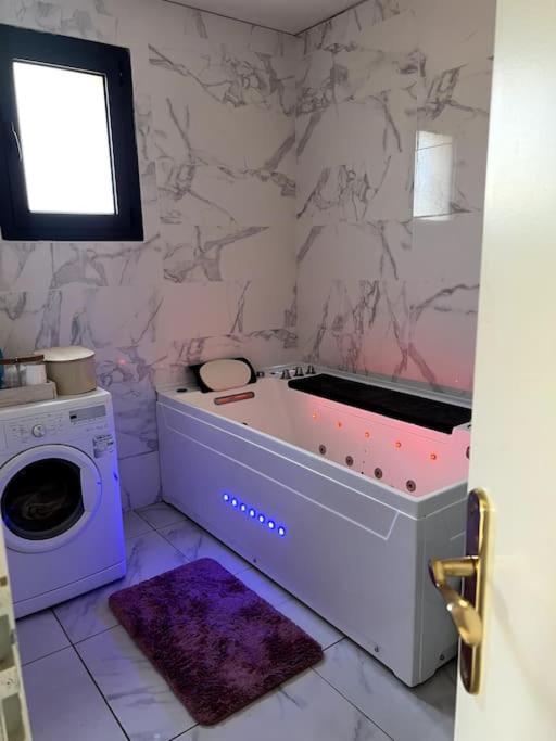 Appartamento Magnifique Appart Avec Jaccuzi Criel-sur-Mer Esterno foto